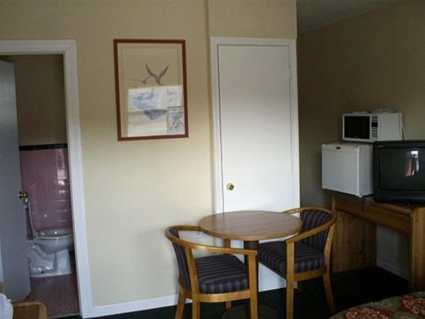 Crestview Inn image 5